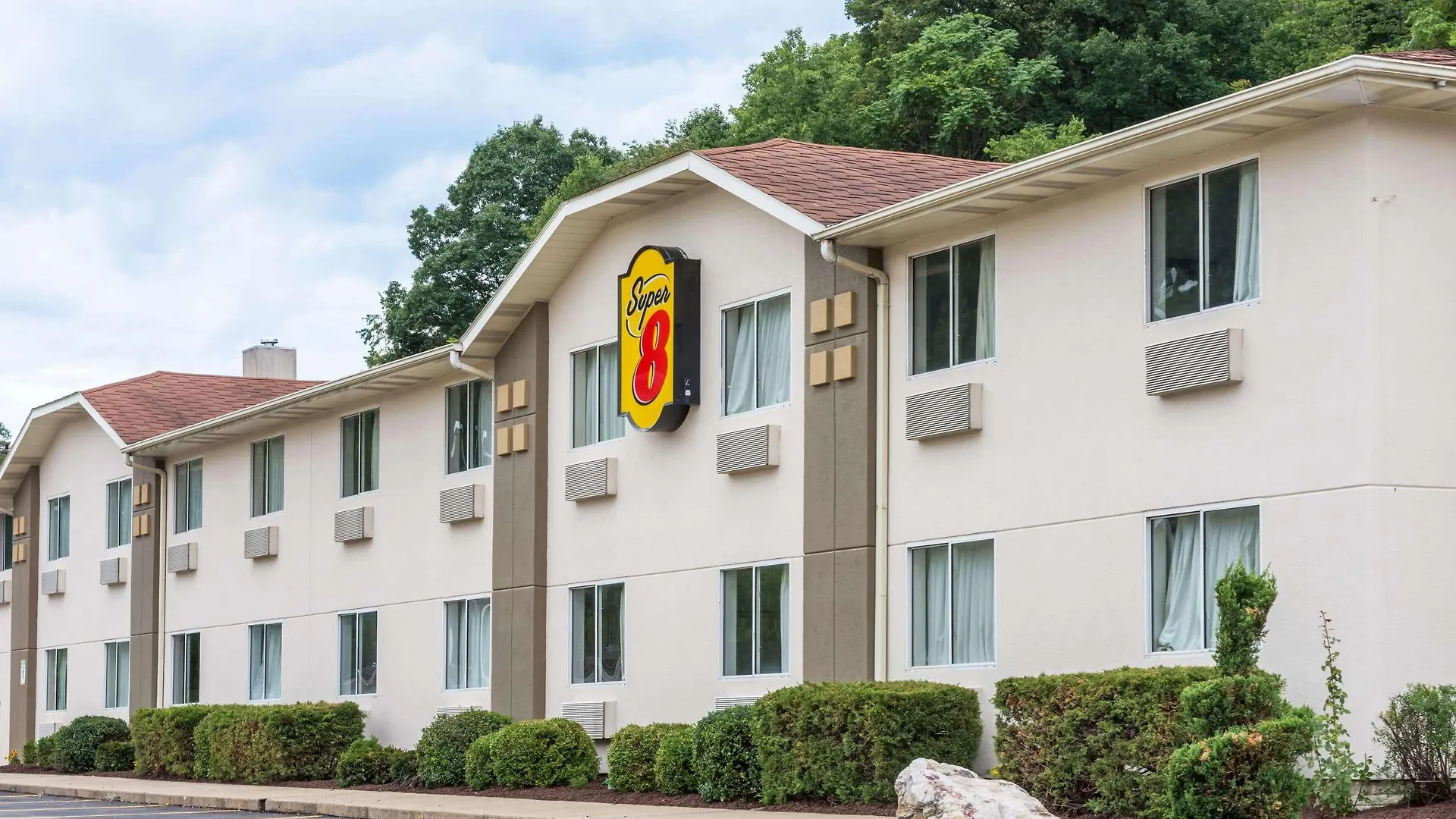 Super 8 By Wyndham Pittsburgh/Monroeville Hotel