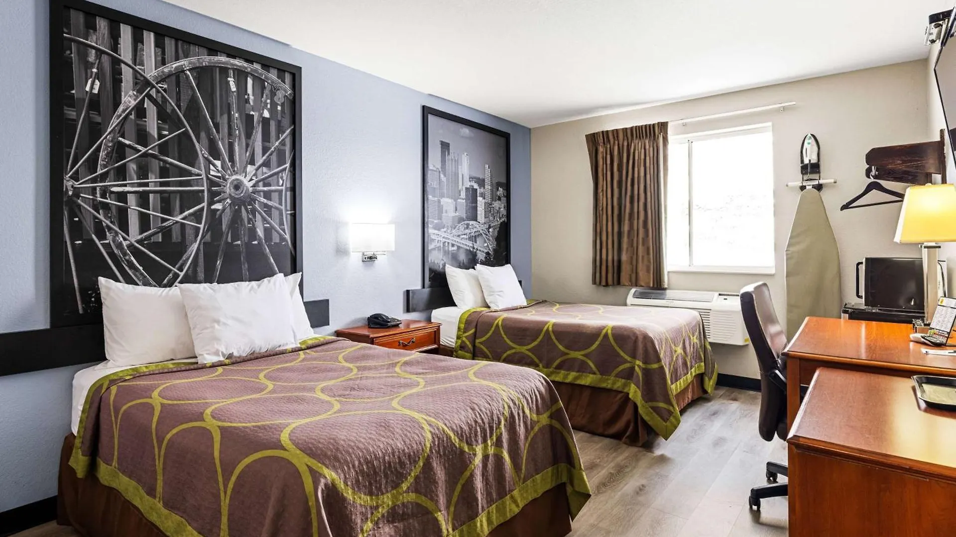 Super 8 By Wyndham Pittsburgh/Monroeville Monroeville