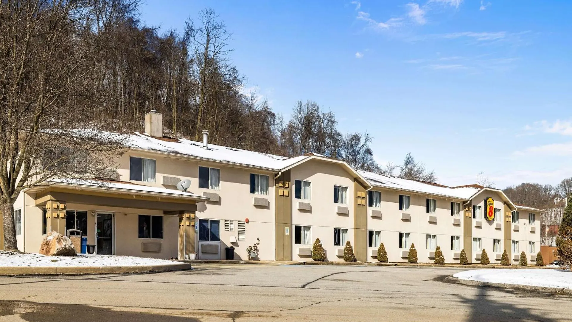 Super 8 By Wyndham Pittsburgh/Monroeville