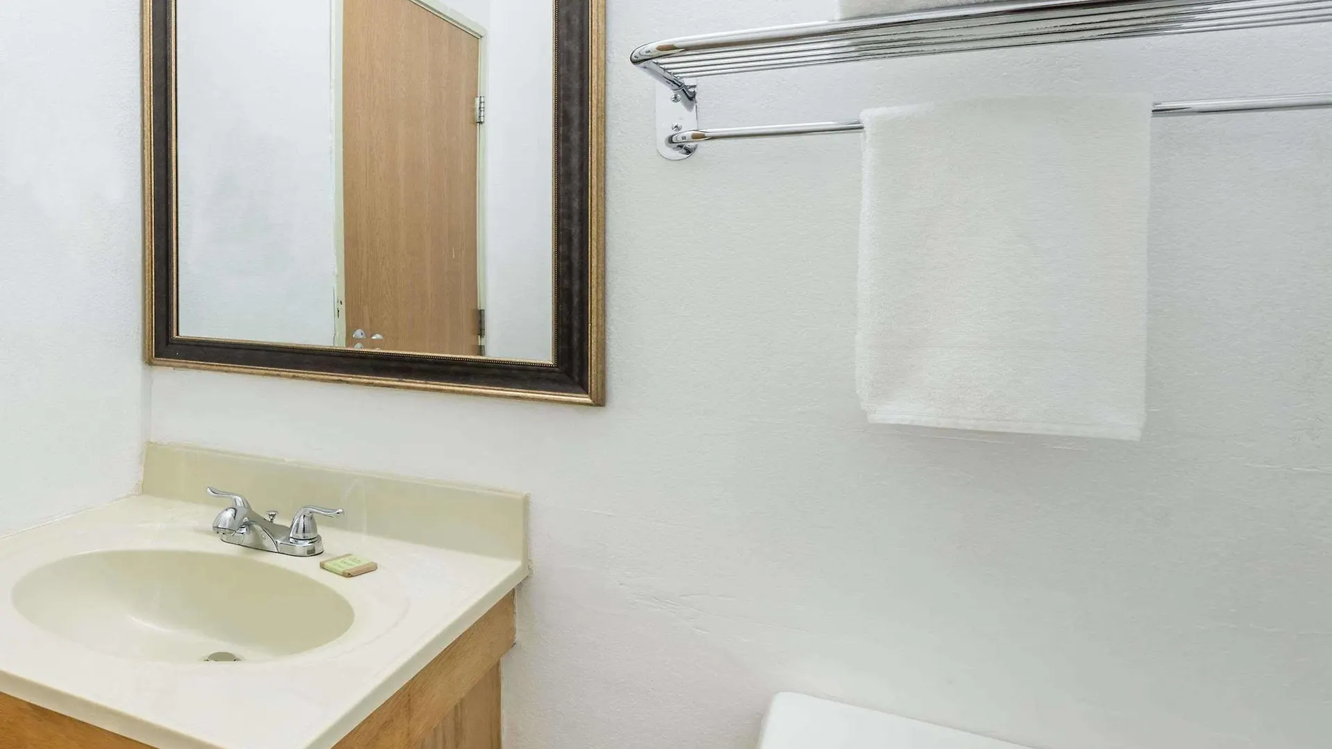 Hotel Super 8 By Wyndham Pittsburgh/Monroeville