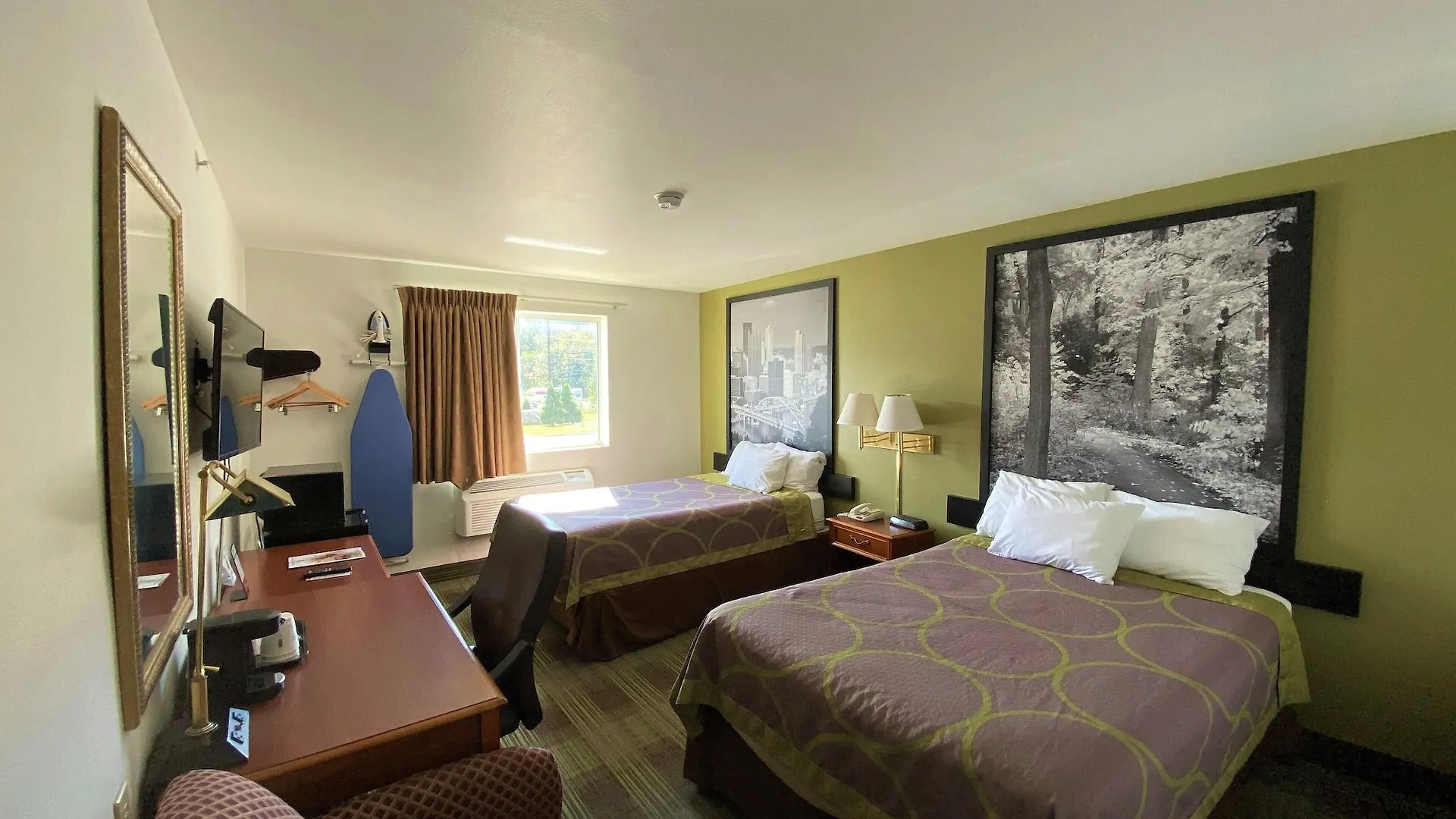 Super 8 By Wyndham Pittsburgh/Monroeville 2*, Monroeville